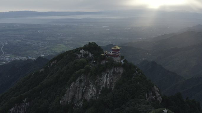 航拍陕西西安秦岭南五台景区日出云海仙境