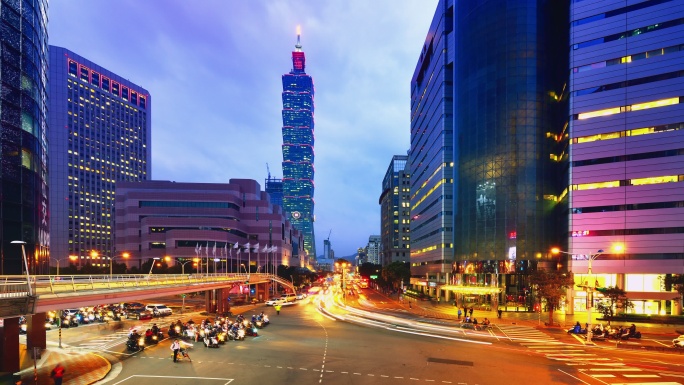 台北城市景观和台北101大厦，日落到夜晚