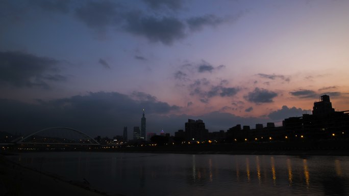 4k延时：台北市台湾台北日转夜夜景灯光亮