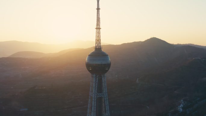 西宁浦宁之珠电视塔黄昏日落