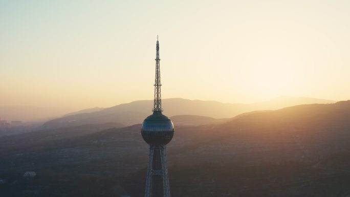 西宁浦宁之珠电视塔黄昏日落