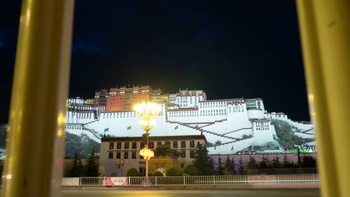 西藏拉萨布达拉宫，多利拍摄。
