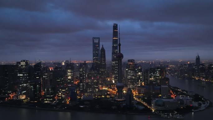 航拍上海外滩夜景黎明日出