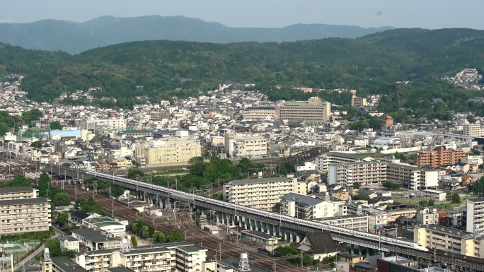 WS日本高速列车日本铁路火车动车驶过密集