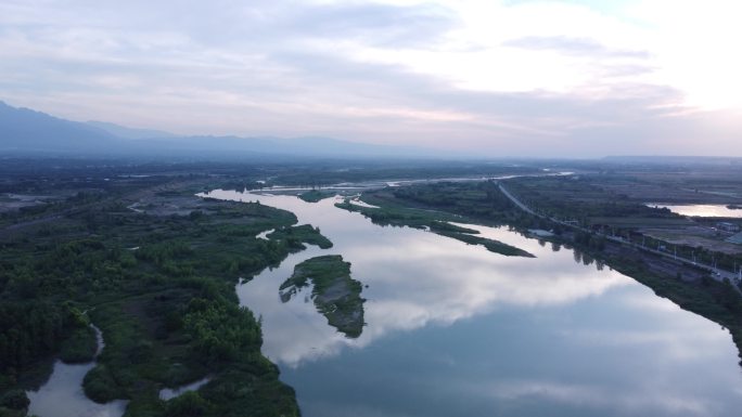 日暮下渭河湿地生态