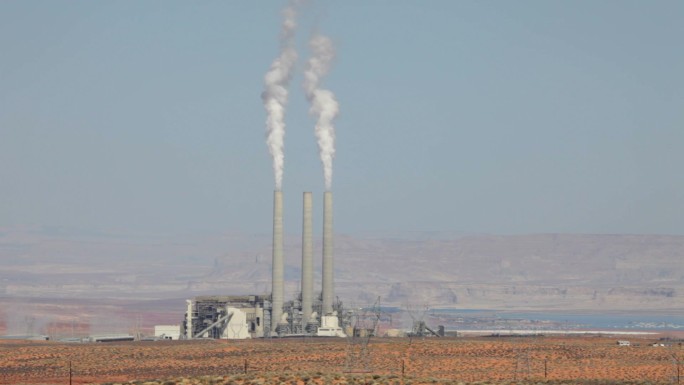 高清视频亚利桑那州佩奇附近的纳瓦霍发电站发电厂