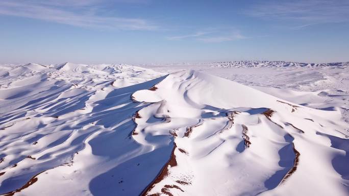 航拍4l高清沙漠雪景短视频素材