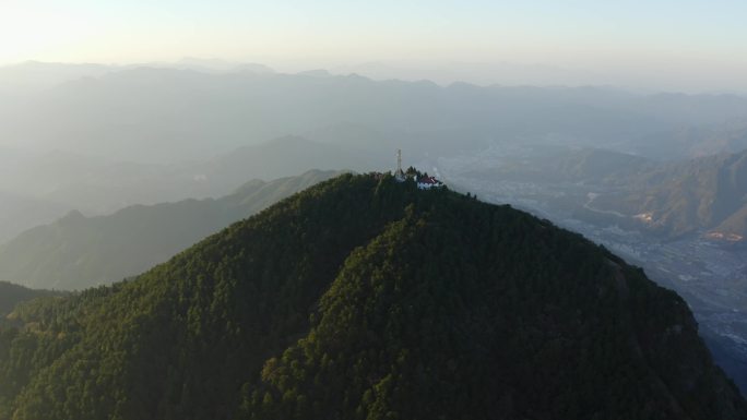 浙江丽水景宁敕木山日落晚霞航拍信号塔4K