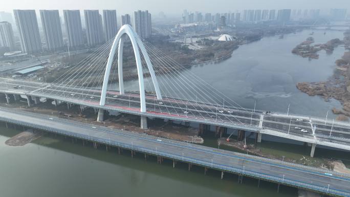 临沂祊河通达路建成通车航拍环绕 车流