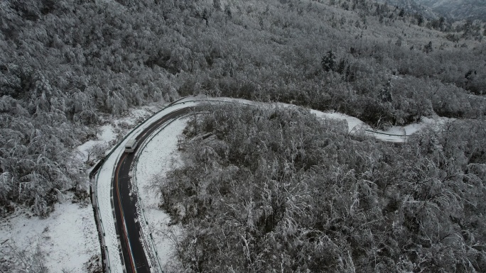 雪景公路