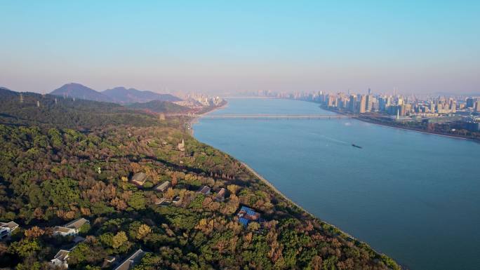 航拍杭州夕阳钱塘江钱江湾