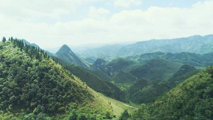 车队 自驾 自驾游 公路  翻山越岭