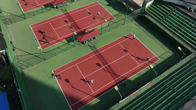 航拍-室外网球场打网球
