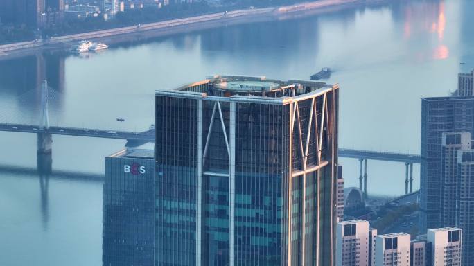 4K长焦拍摄湖南金融中心高楼