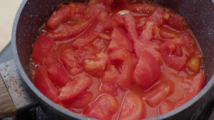做番茄汤西红柿汤汁