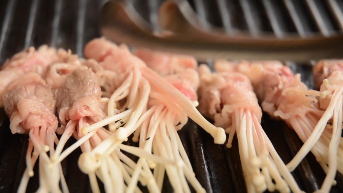 韩国烤肉金针菇肉串铁板烧美食小吃