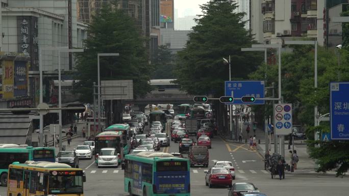 深圳电子市场 俯拍路口交通 往来车辆