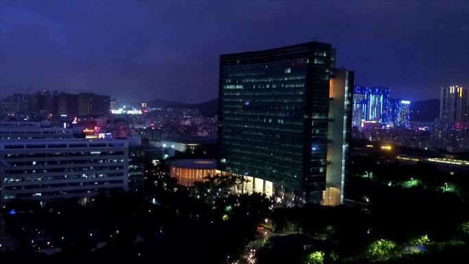 航拍华为总部大楼正面 夜景