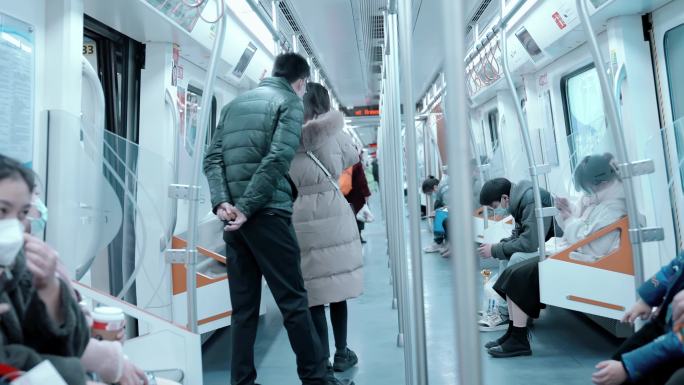 【4K】地铁车厢市民坐地铁出行
