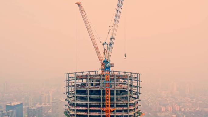 航拍城市摩天大楼建造