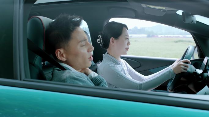 【4K】女子开车美女开车夫妻自驾