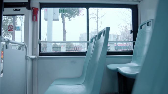 【4K】公交车出行环保节能绿色生态