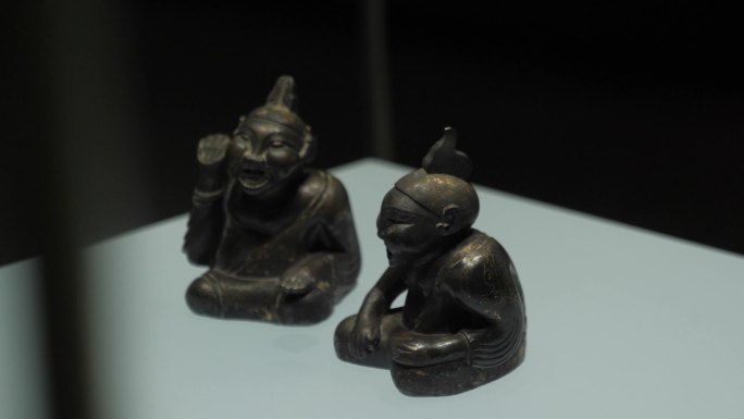 河北博物馆汉代铜说唱俑