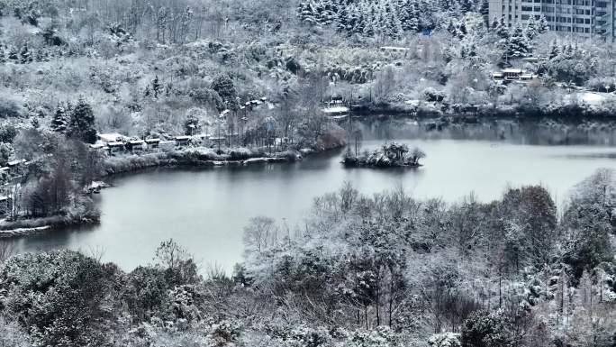 观山湖公园雪景