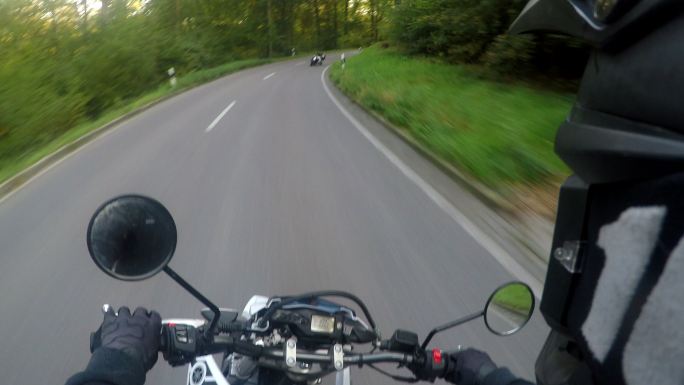 夏季黑森林摩托车驾驶驾驶员视角4K