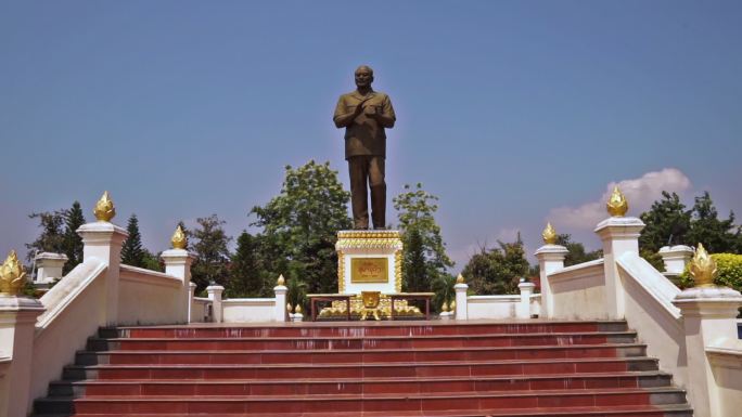 老挝琅勃拉邦苏潘努冯总统纪念碑