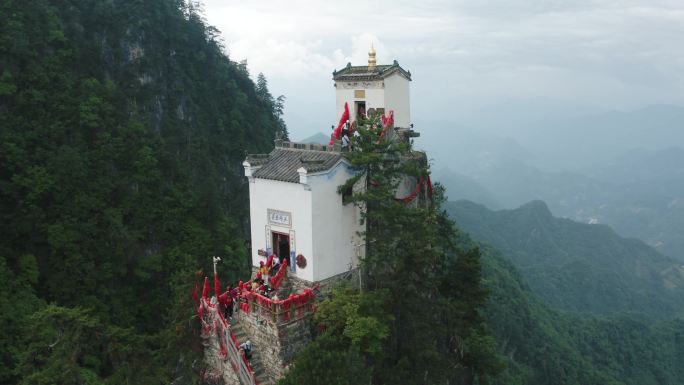 塔云山鸟瞰图，中国陕西著名的道教寺庙。