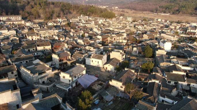 高清航拍夕阳下的安徽黟县宏村5