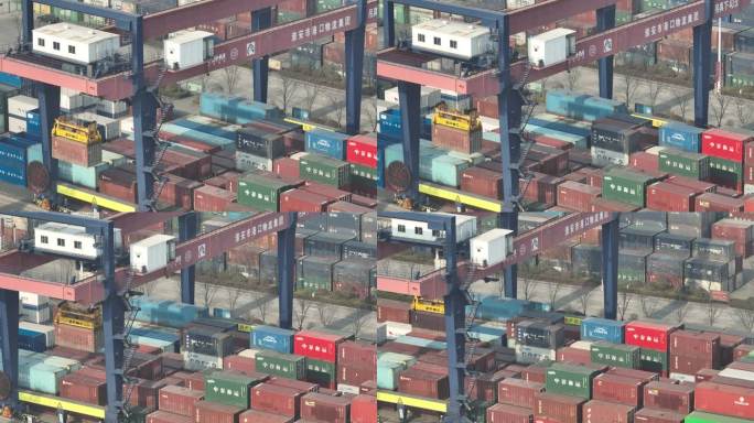 江苏淮安：忙碌的运河港口集装箱港口