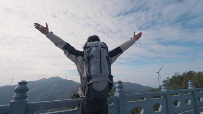 拥抱大山