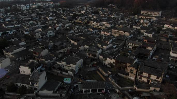 高清航拍夕阳下的安徽黟县宏村18