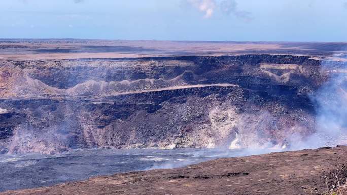 火山口。地热地球能源矿物质