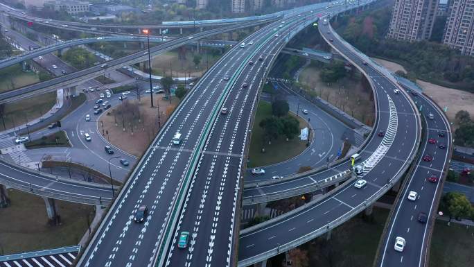 立交桥 车流  快速路 城市建设