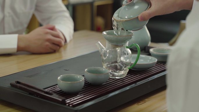 茶喝 茶盖 碗茶 聊天 二人喝茶 谈生意