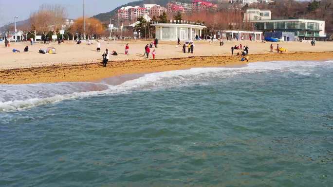 航拍付家庄海边海岸沙滩游客大海