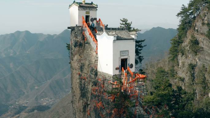 塔云山鸟瞰图，中国陕西著名的道教寺庙。