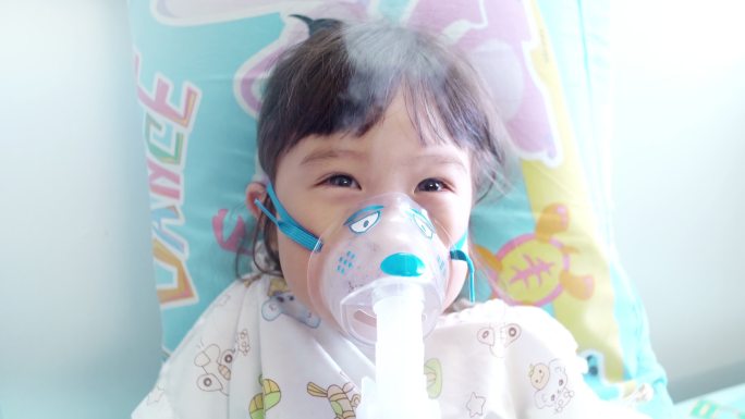 儿童患有哮喘，需要雾化吸入