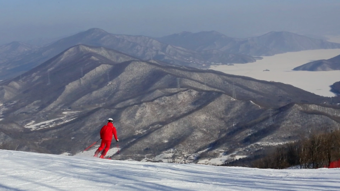 松花湖滑雪场美景