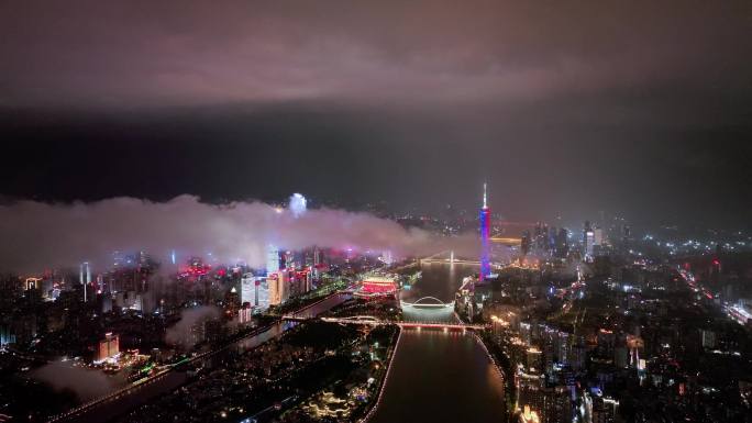 广州三巨头夜景云海