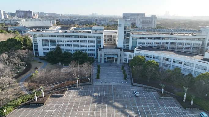 4K原素材-航拍大学校园上海第二工业大学