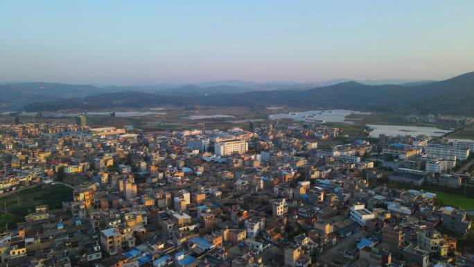 前卫村上空飞往政府