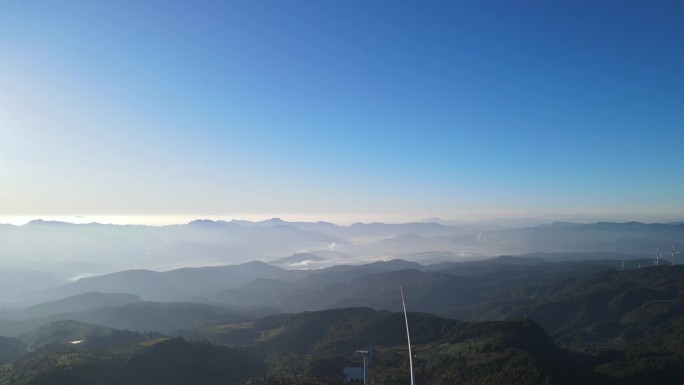 魔豆山上空下降镜头