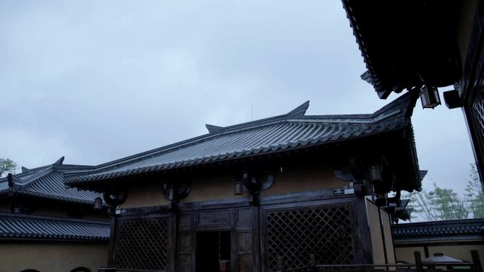 【4K】古代建筑庭院下雨延时