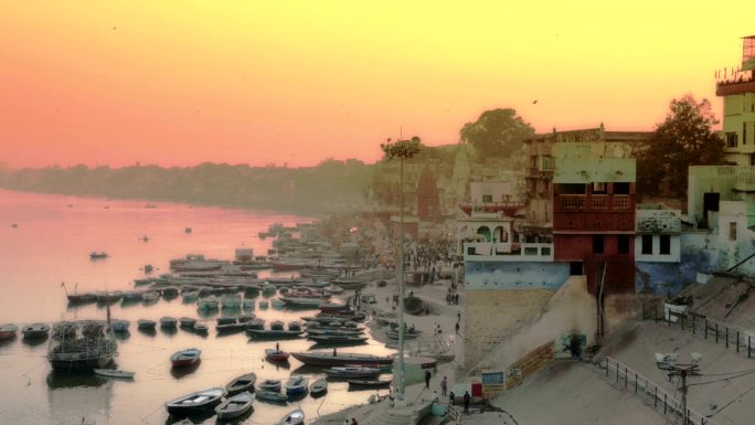瓦拉纳西一大早印度风景印度城市河边