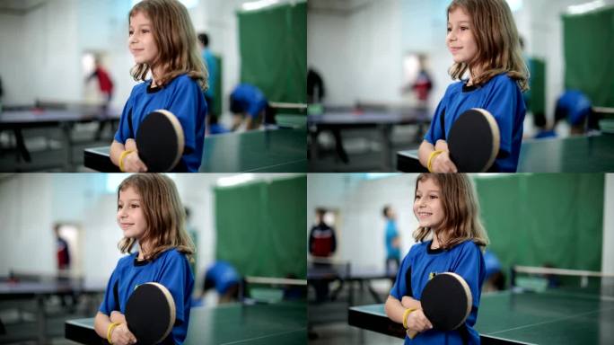 喜欢打乒乓球小女孩打球小女孩笑脸小女孩打