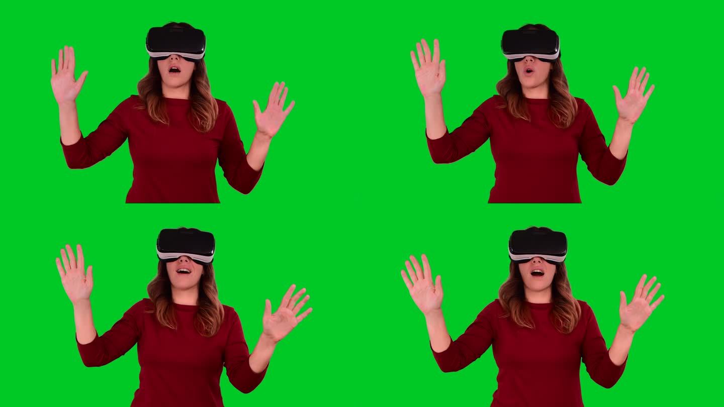 色度键背景下的女性体验虚拟现实